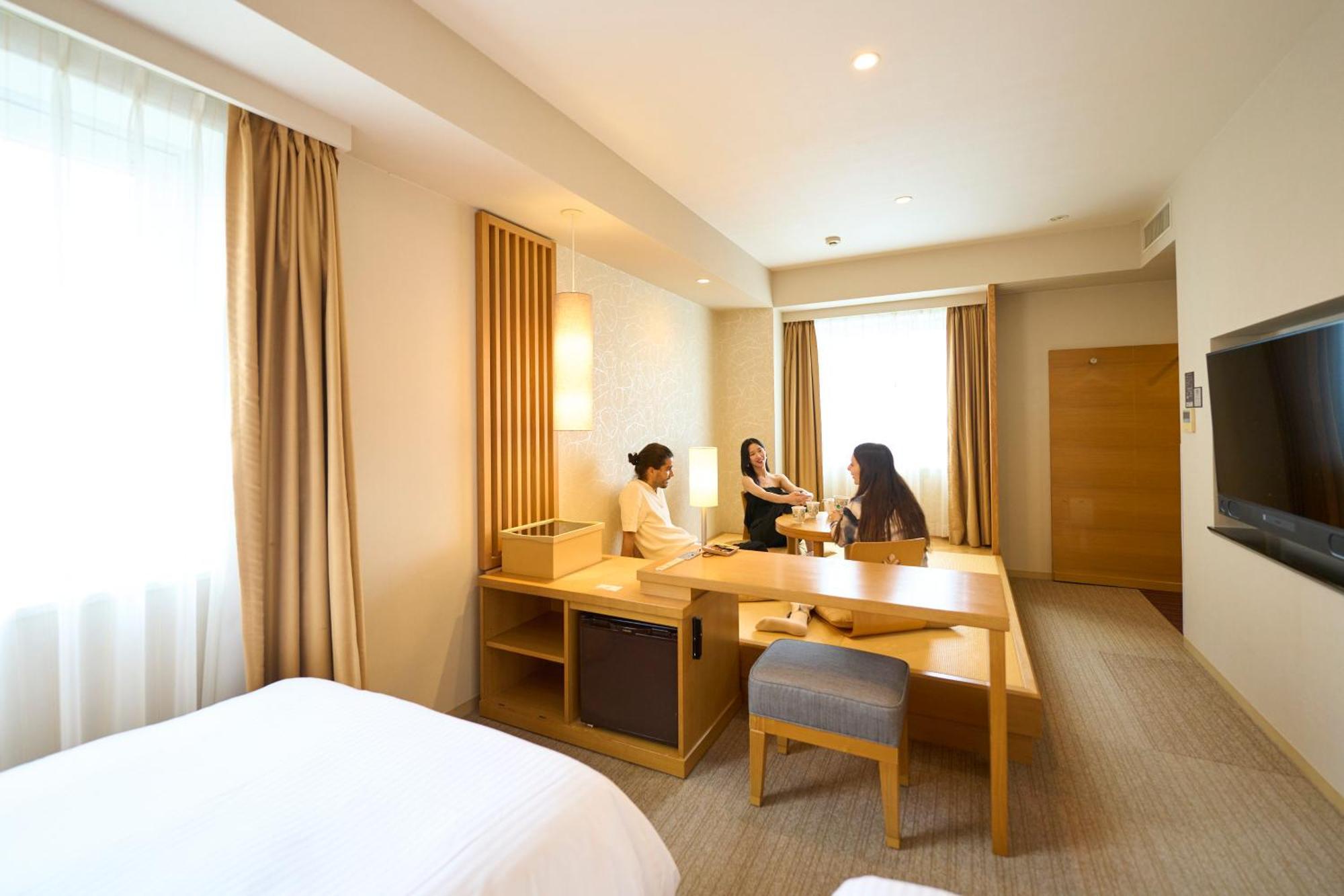 Hotel Resol Trinity Kanazawa Buitenkant foto